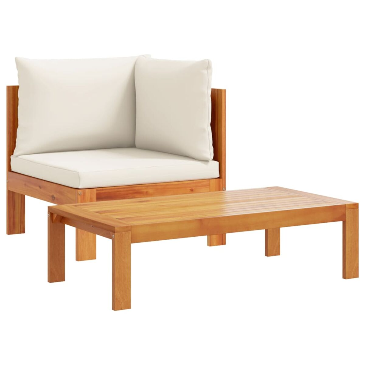 Set di mobili da esterno: divano angolare in legno con cuscini bianchi e un tavolino in legno. Il set è su sfondo bianco.