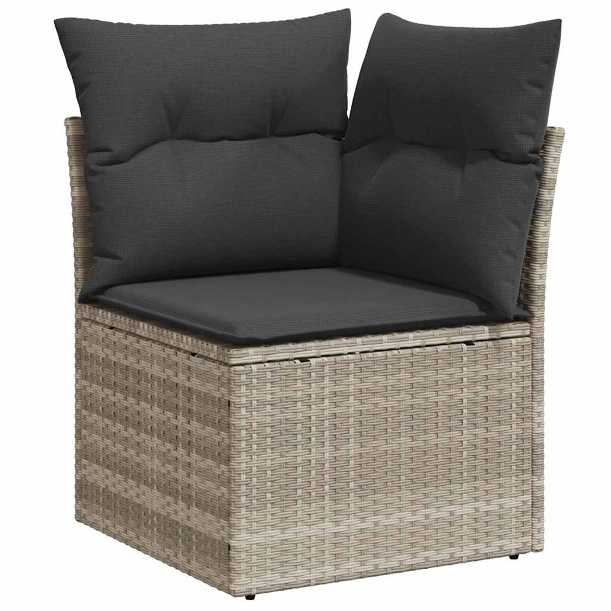 Sedia angolare in rattan con cuscini grigi. Design a forma di cubo, trama intrecciata.