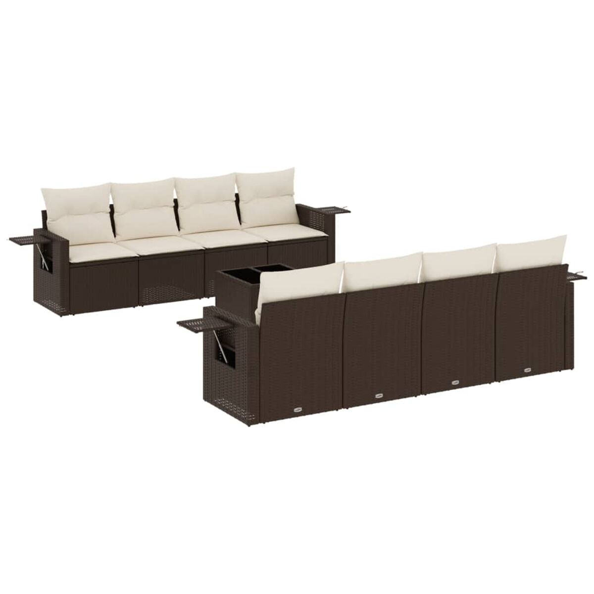 Divano angolare da esterno in rattan marrone con cuscini color crema, tavolini e un elemento angolare.