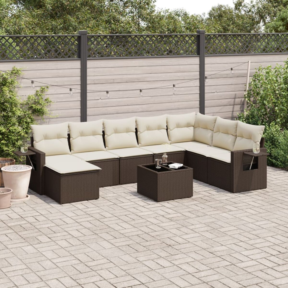 Set divano componibile da esterno, rattan marrone scuro. Include tavolino, cuscini e tavolini.