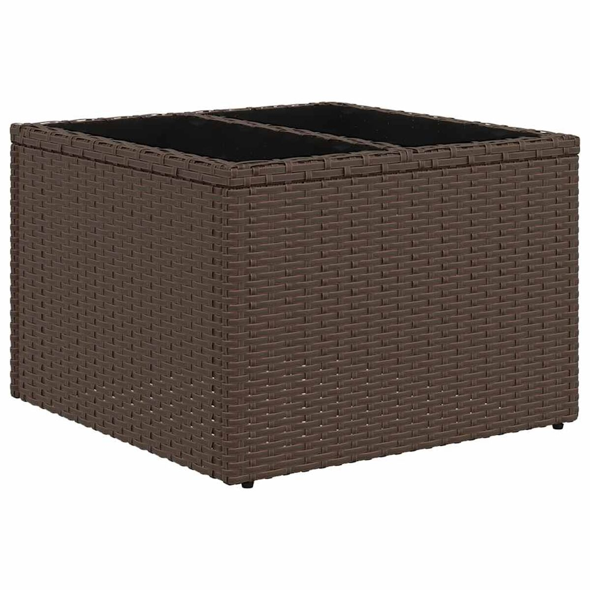 Primo piano di un contenitore in rattan marrone con coperchio a tre scomparti.