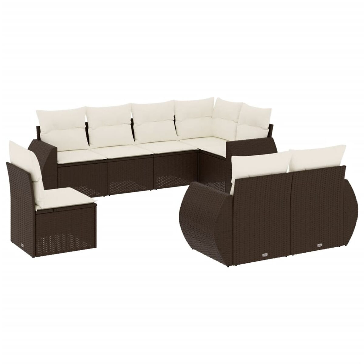 Divano componibile in vimini marrone con cuscini color crema. Include una sedia e un tavolino. Tutti gli oggetti sono isolati.