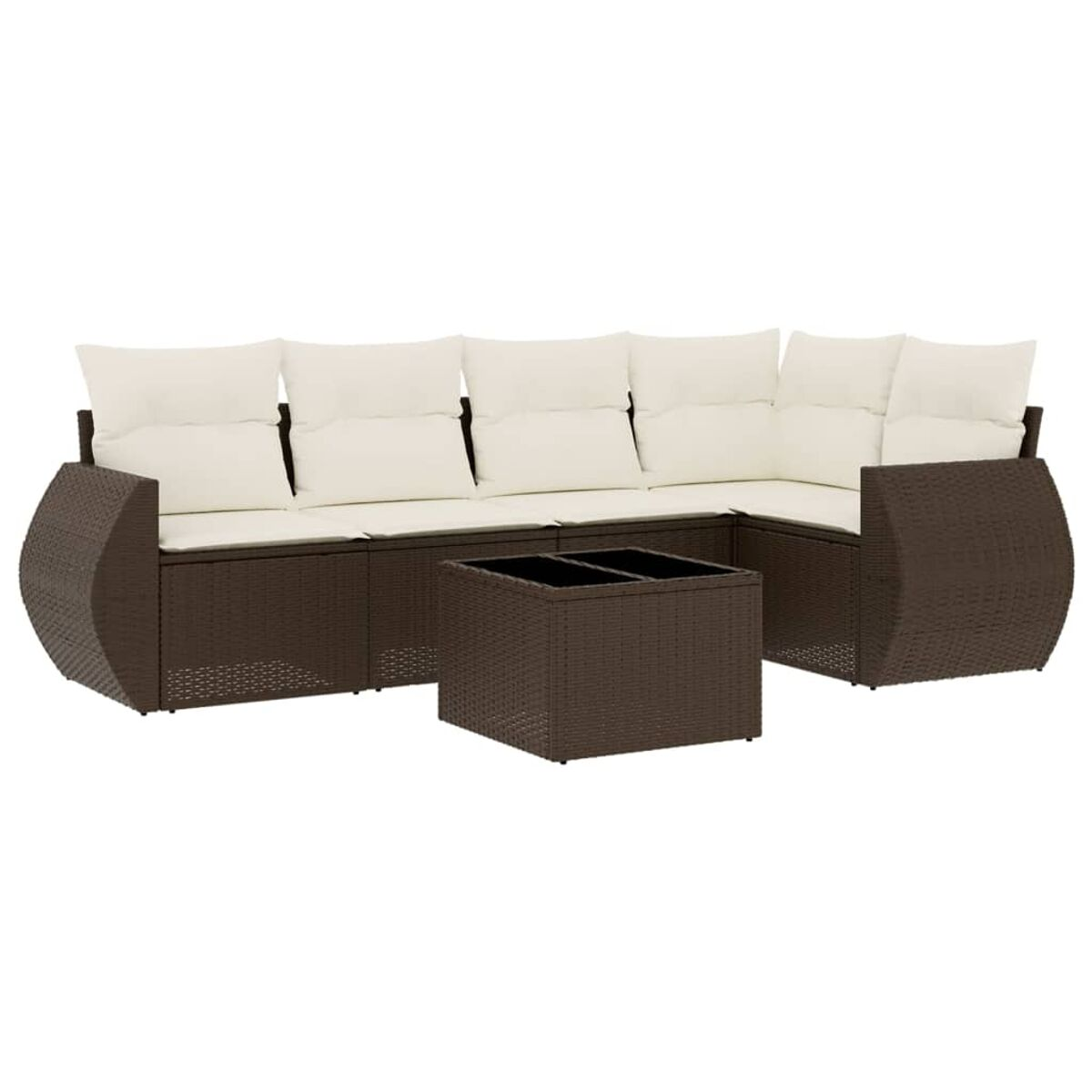 Divano angolare da esterno in vimini marrone con cuscini beige, un tavolo quadrato e sfondo bianco.