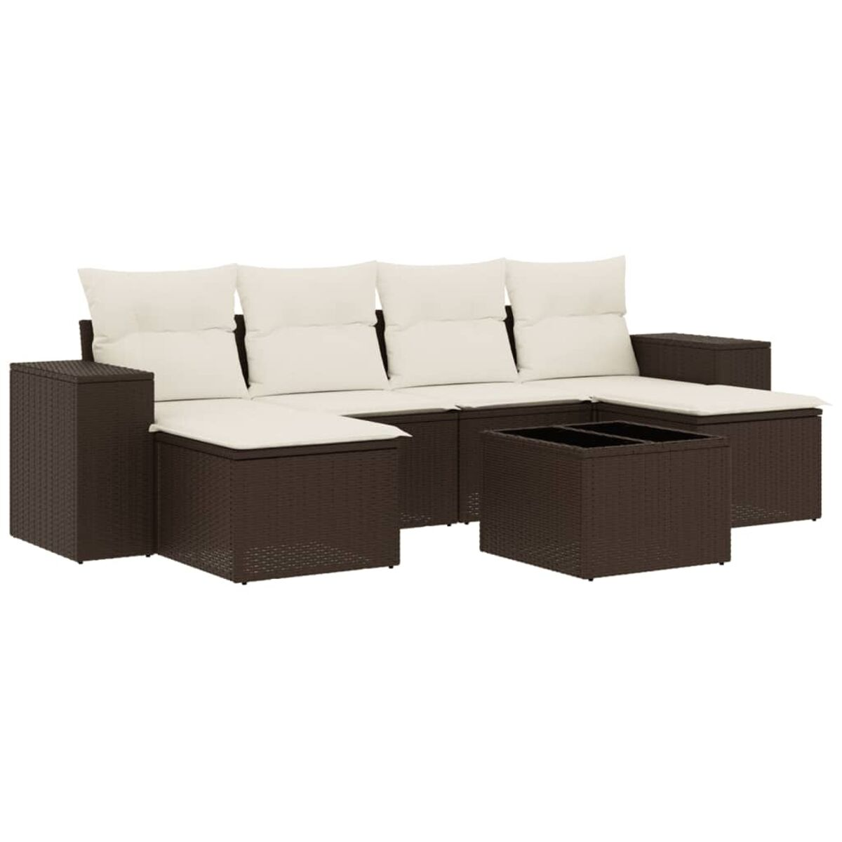 Divano angolare in rattan marrone con cuscini color crema e tavolo nero.