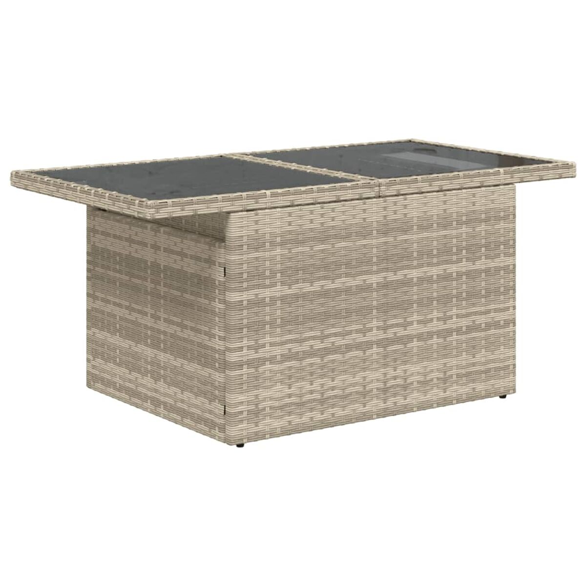 Nahaufnahme eines Weidentisches. Der Tisch ist rechteckig, mit dunkler Glasplatte. Weißer Hintergrund.