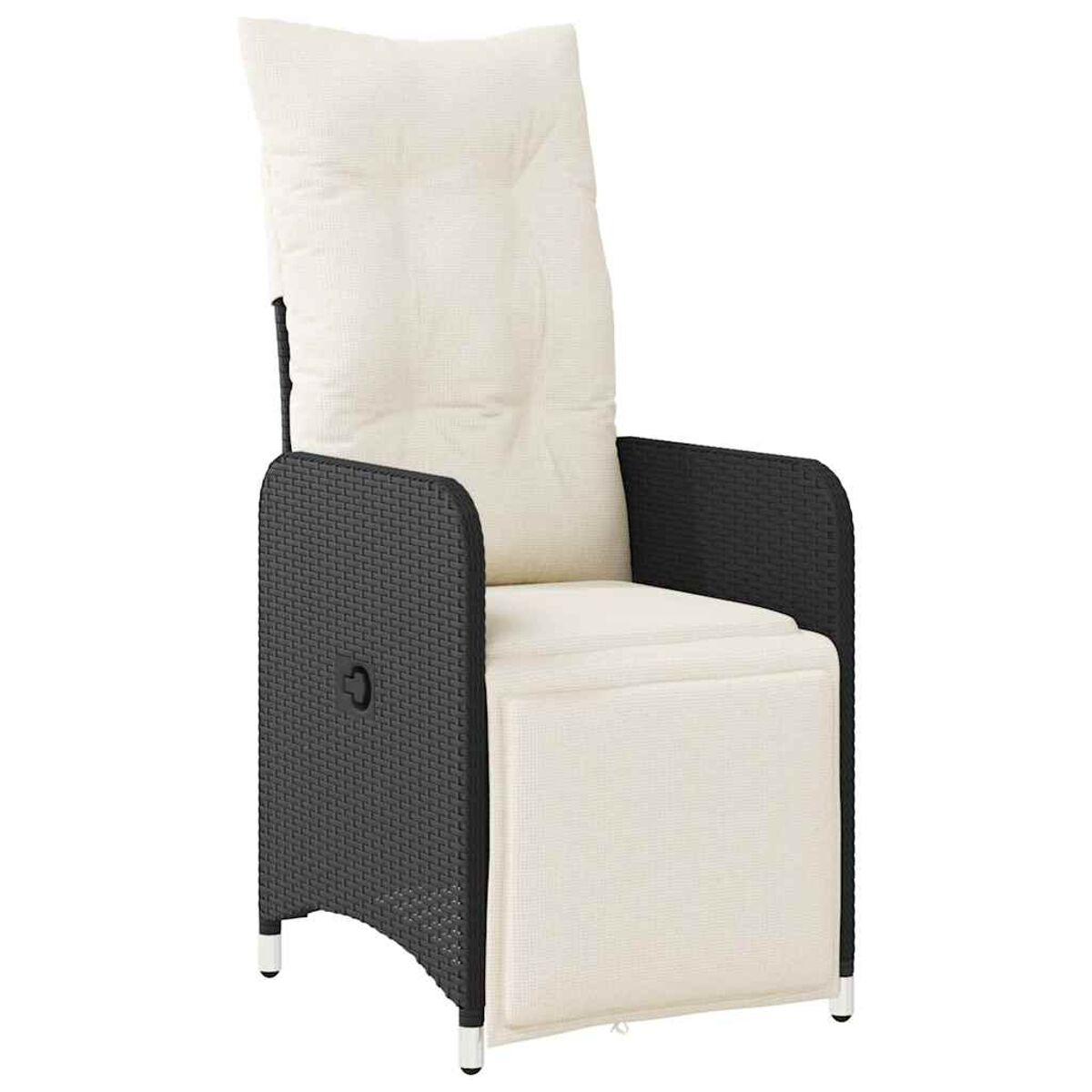 Sedia da esterno con telaio nero e cuscini color crema. Ha uno schienale alto.