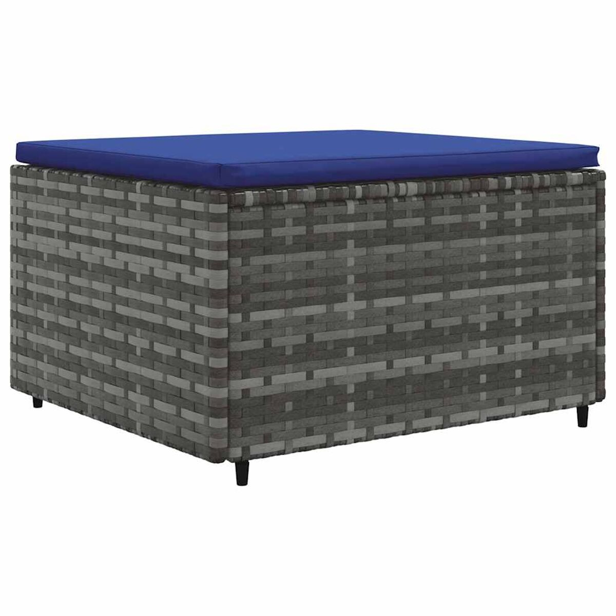 Ein grauer, gewebter Ottoman mit einem blauen Kissen obenauf, auf kurzen schwarzen Beinen stehend.