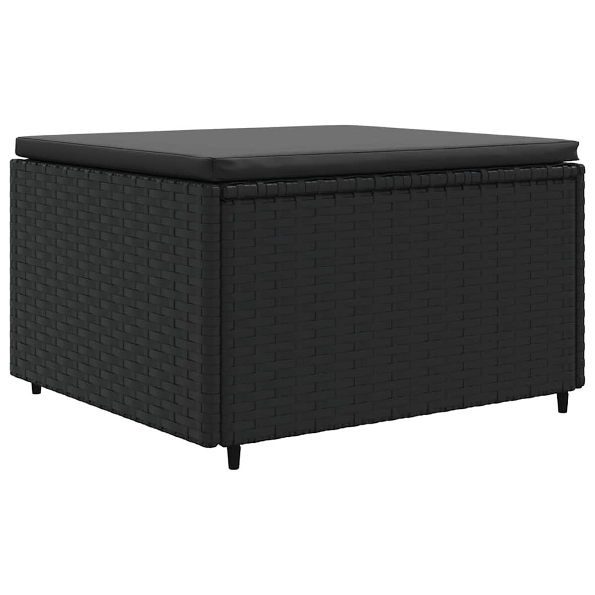 Pouff in vimini nero con un cuscino grigio scuro. L'ottomana ha gambe nere.