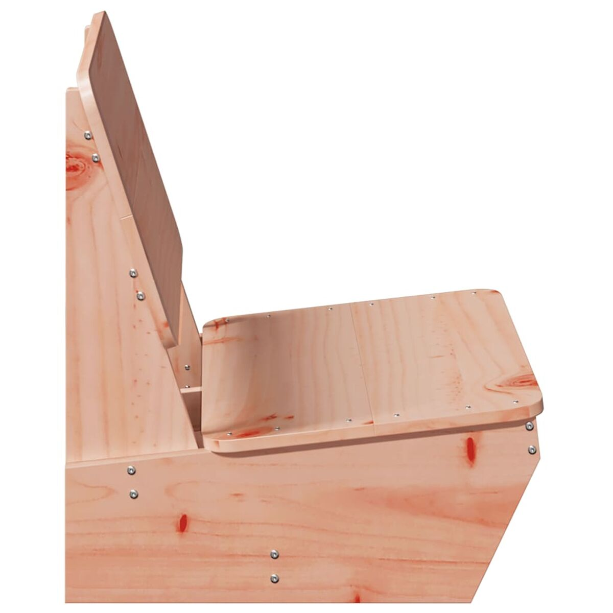 Seitenansicht eines Holzstuhls. Sitz und Rückenlehne sichtbar. Helle Holzfarbe.