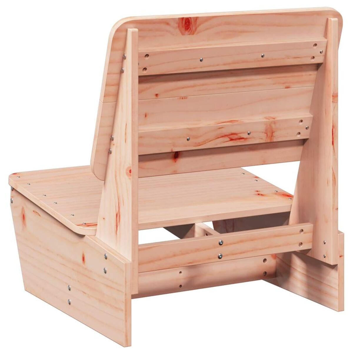 Holzstuhl, Rückansicht, nach links abgewinkelt. Sitz und Rückenlehne bestehen aus Holzbrettern.