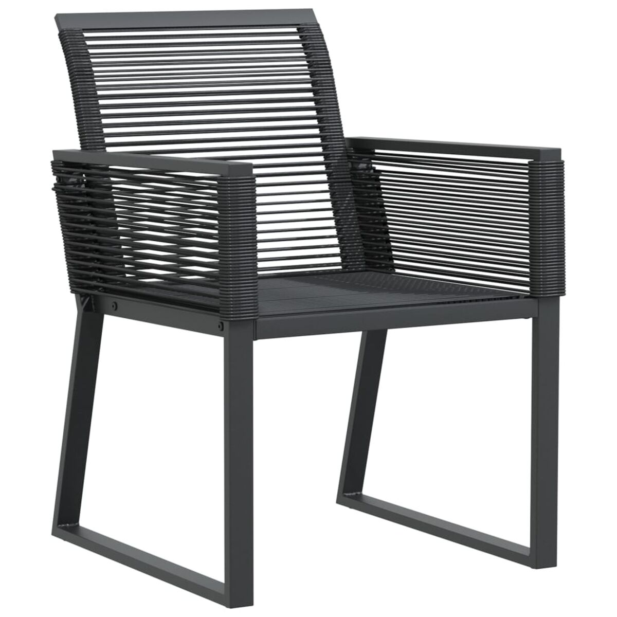 Sedia in metallo nero con seduta e schienale in corda. Design moderno, isolato.