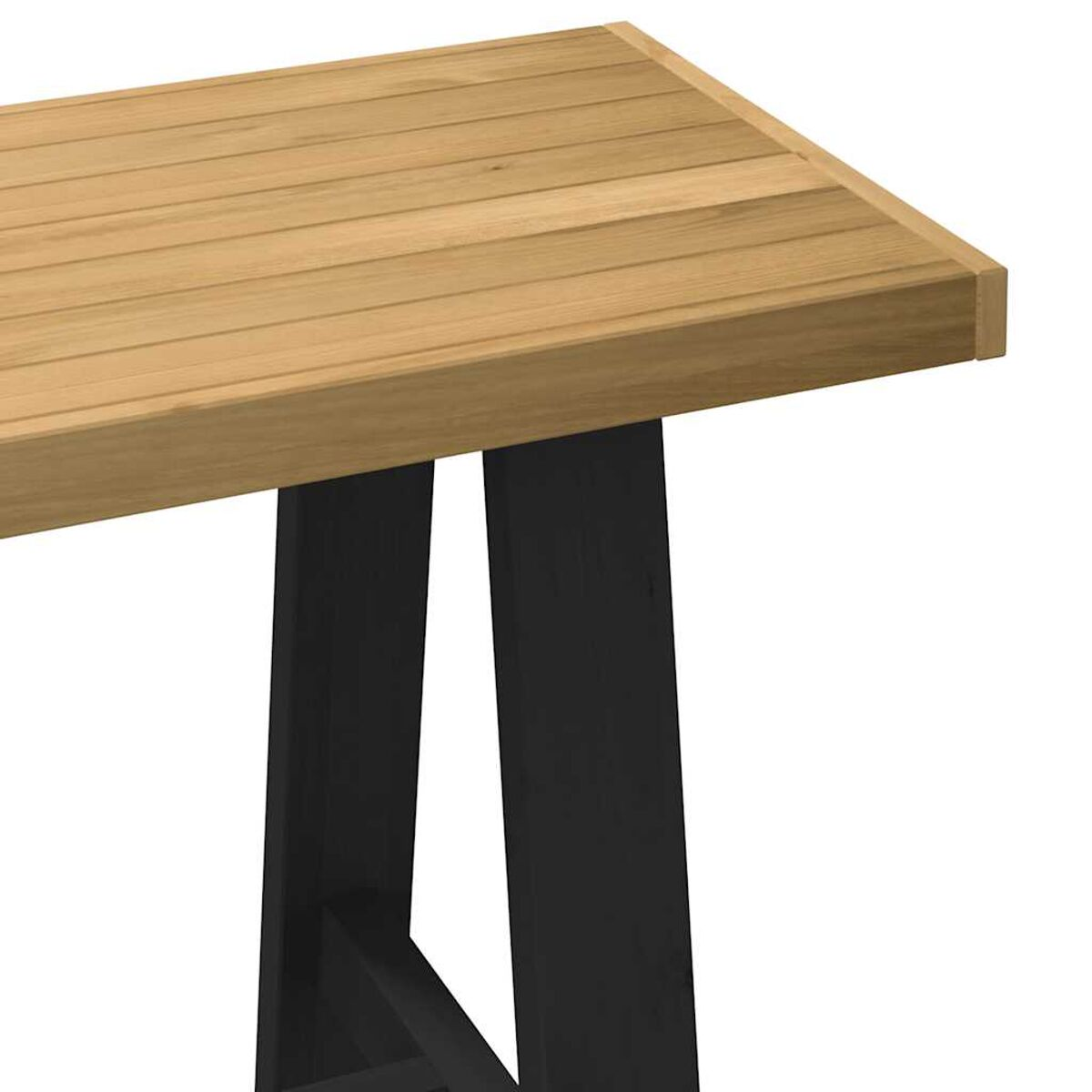 Nahaufnahme eines Holztisches mit schwarzen Beinen.