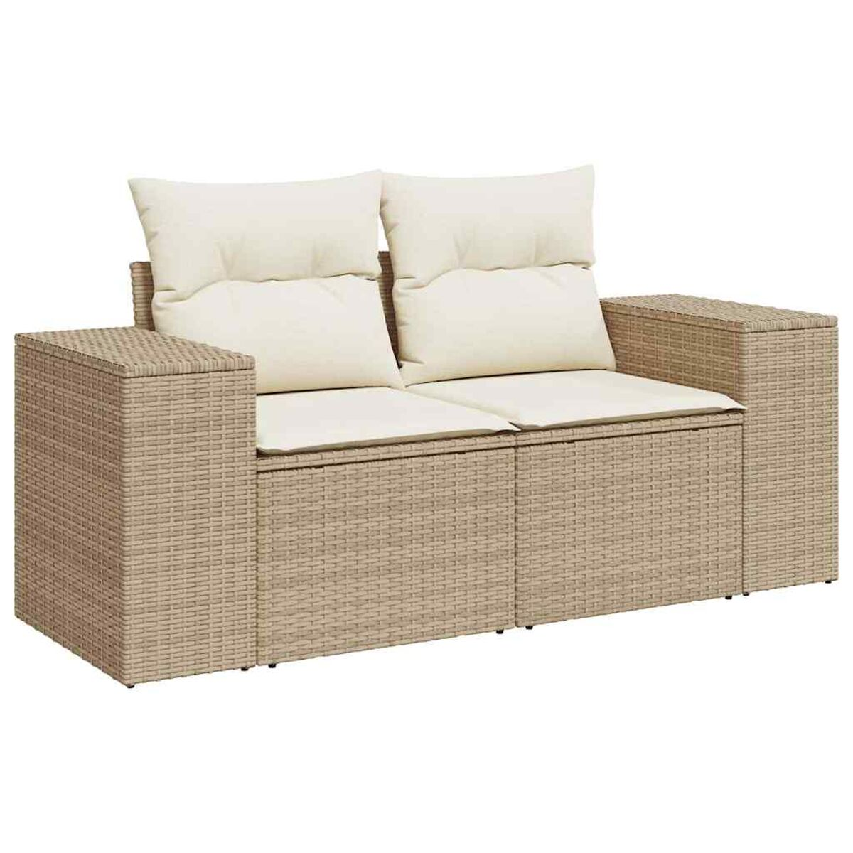 Divano in rattan beige con due cuscini. Ha un design squadrato.
