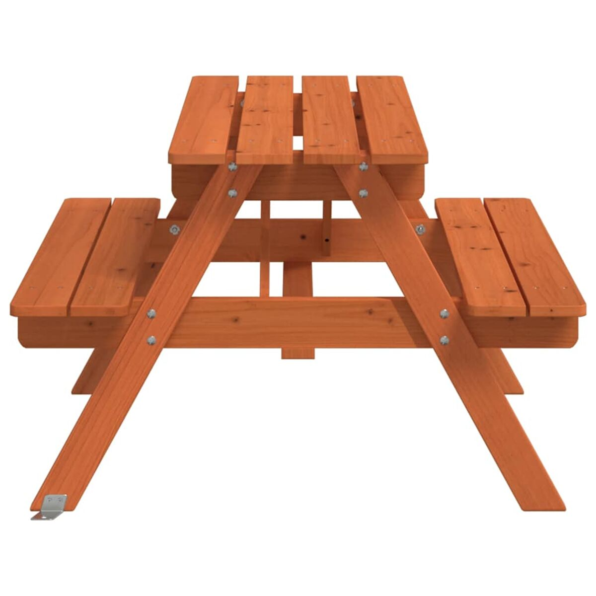Tavolo da picnic in legno con panche annesse, colore marrone. Vista frontale su sfondo bianco.