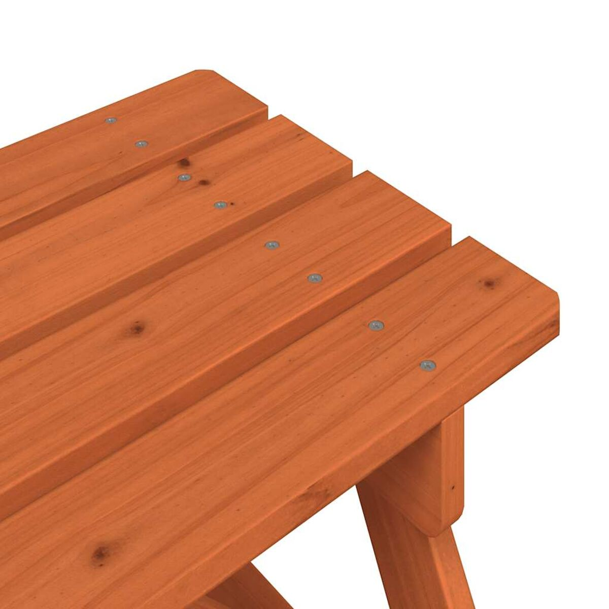 Primo piano di assi di legno, che formano una superficie di panca con viti.
