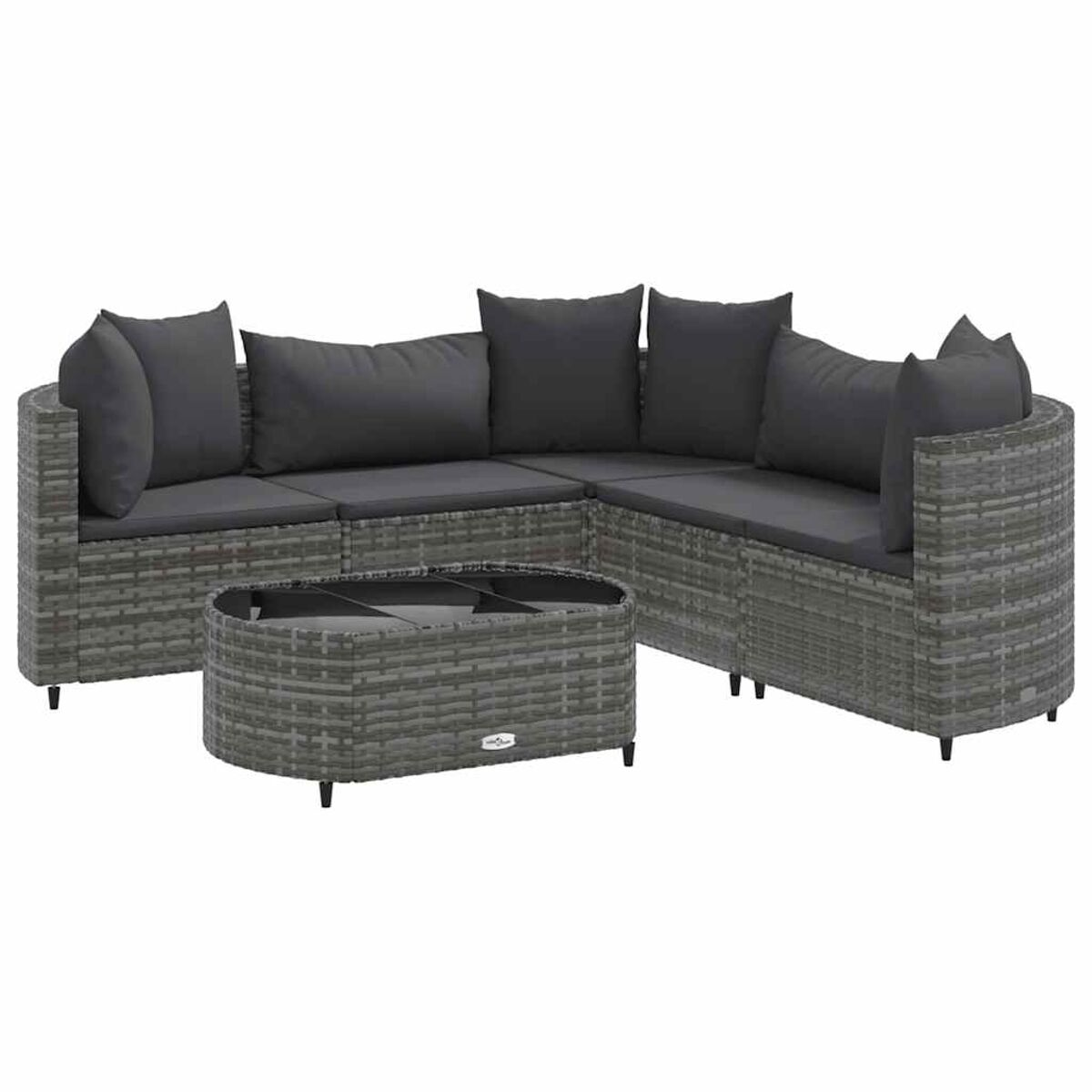 Set da esterno in rattan grigio con tavolino e cuscini grigi, su sfondo bianco.