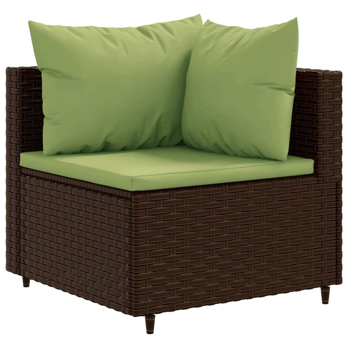 Braunes Ecksofa aus Weide mit grünen Kissen, eine komfortable Sitzgelegenheit im Freien.
