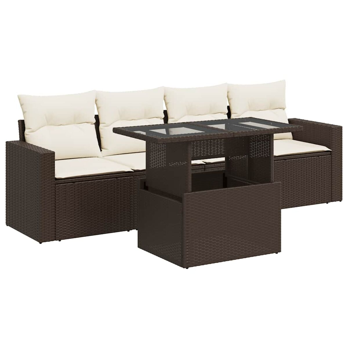 Divano in rattan marrone con cuscini color crema e tavolo con piano sollevabile. Su sfondo bianco.