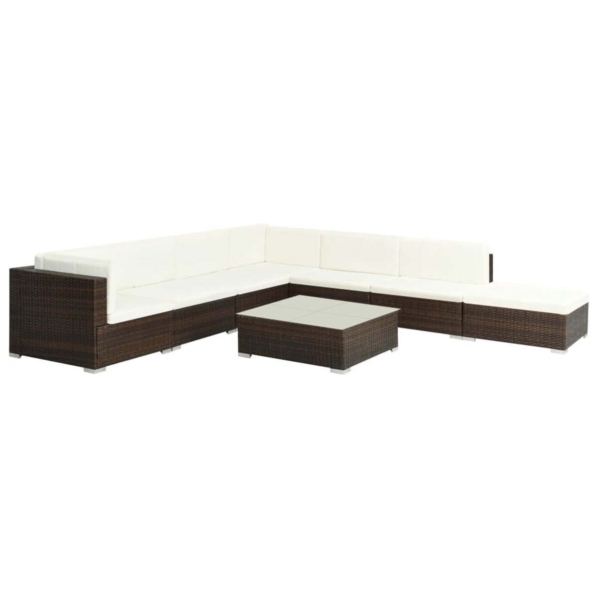 Braunes Outdoor-Ecksofa aus Korbgeflecht mit weißen Kissen und einem Glastisch.