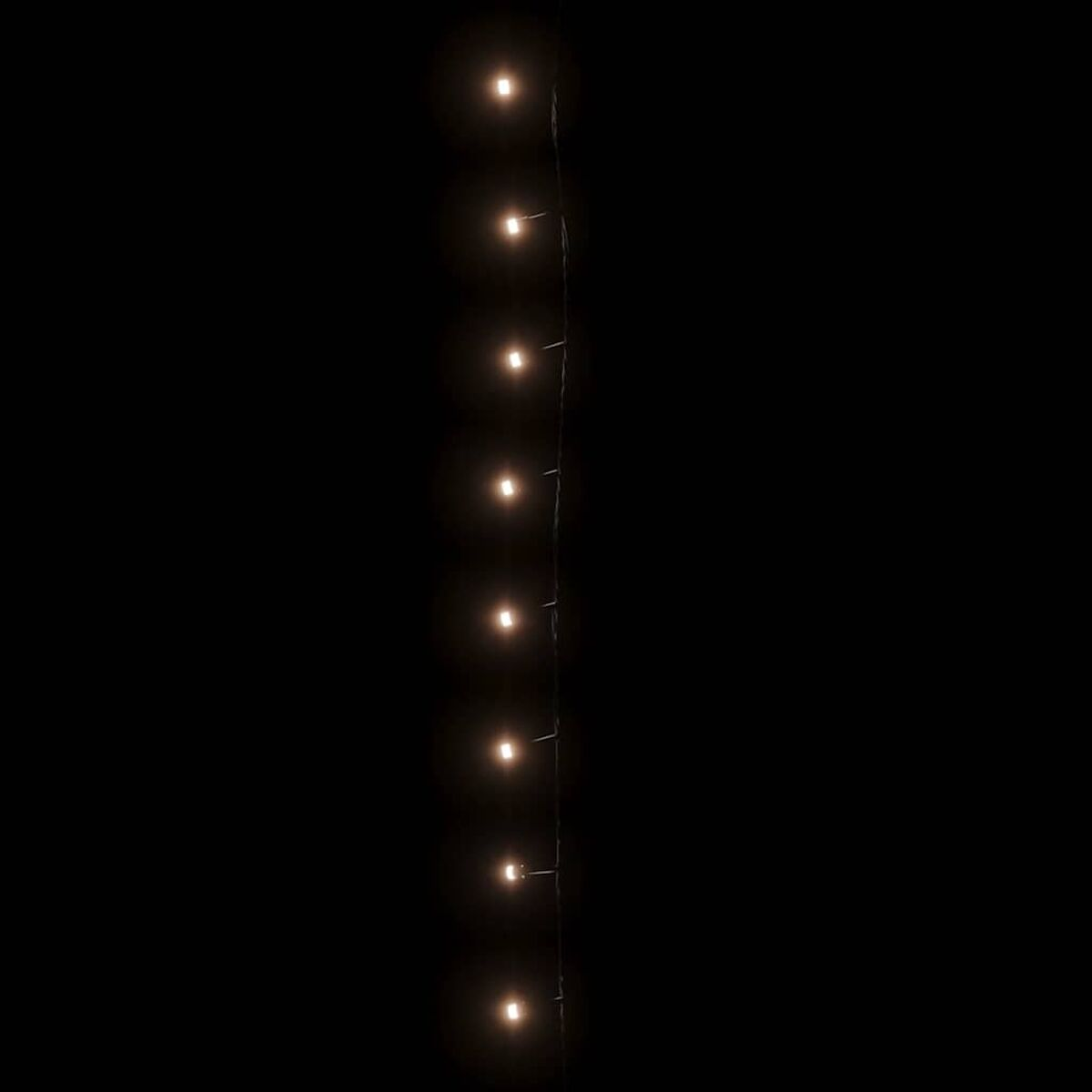 Dunkler Hintergrund mit vertikaler Reihe kleiner, warmweißer Lichter.