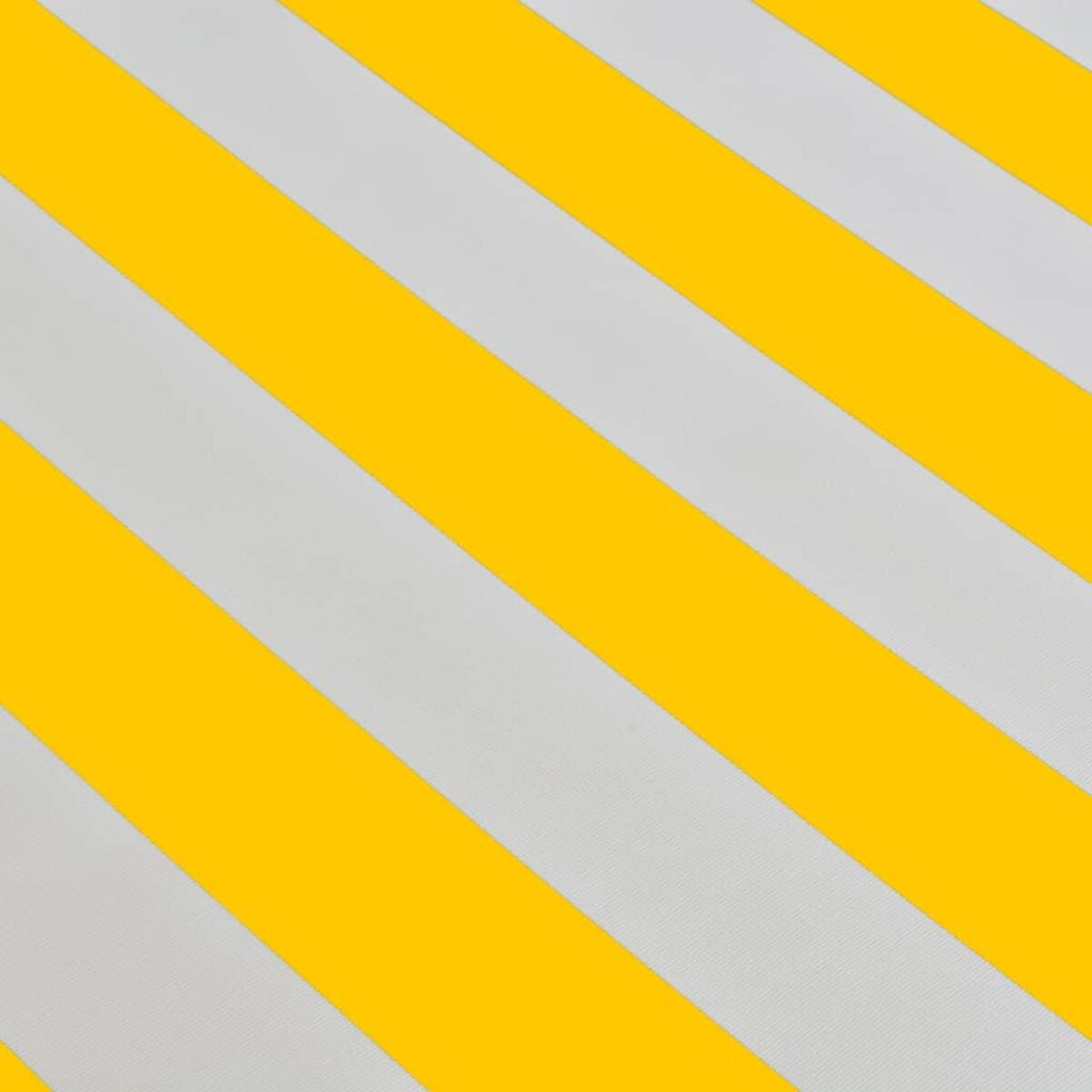 Gelb-weißes diagonales Streifenmuster auf einer Stoffoberfläche.