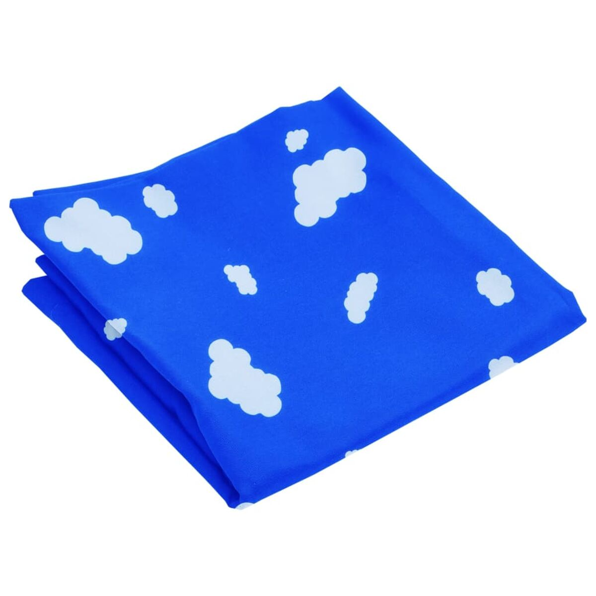 Un tessuto blu, piegato, con forme di nuvole bianche sparse. Le nuvole sono di varie dimensioni.
