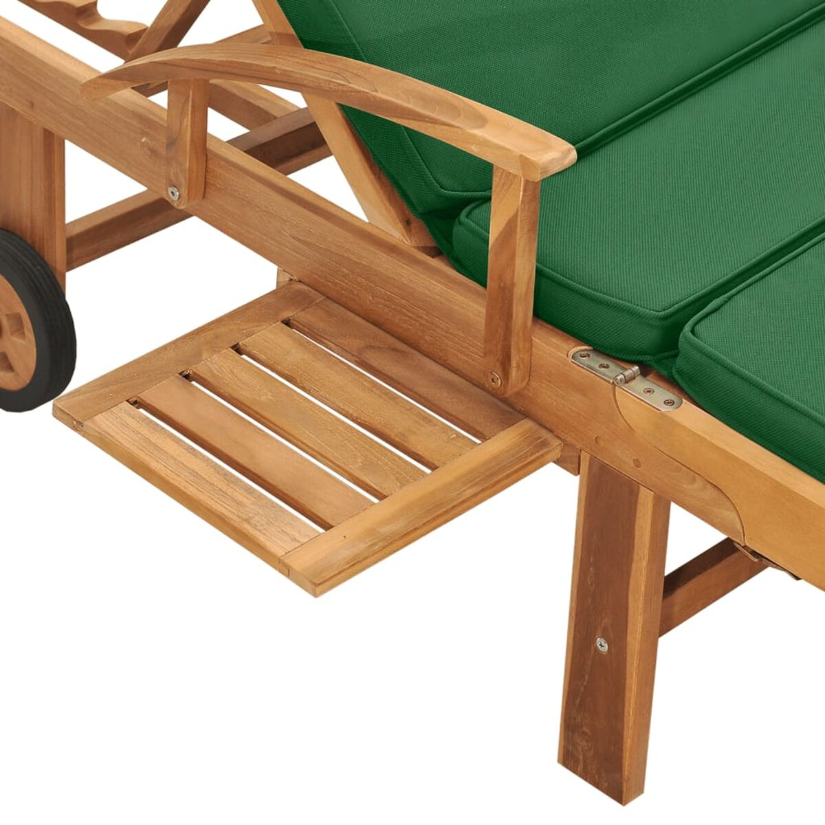 Sonnenliege aus Holz mit grünen Kissen und einem Beistelltisch, die Details der Konstruktion zeigend.