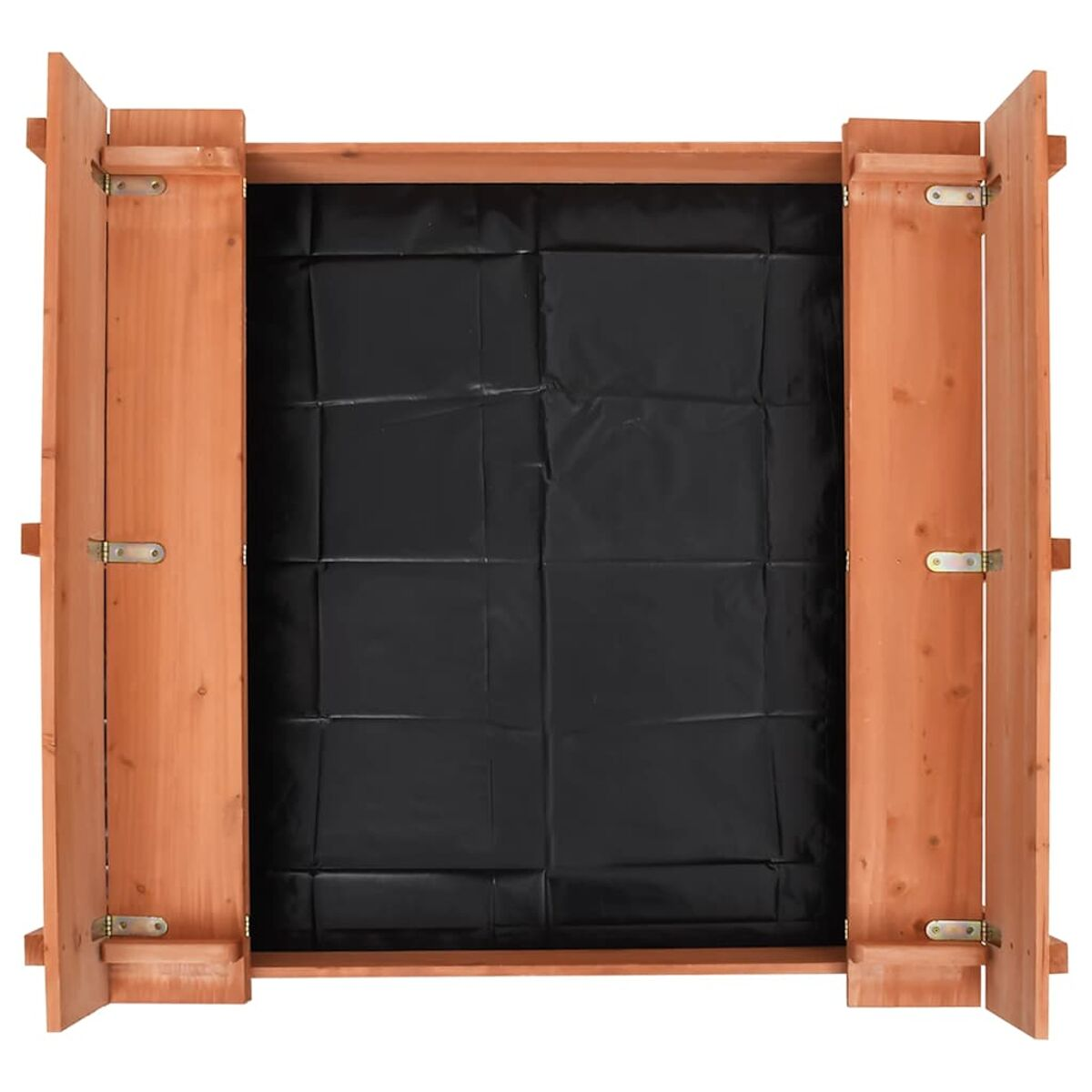 Holzschuppen mit offenen Türen, schwarze Innenausstattung.