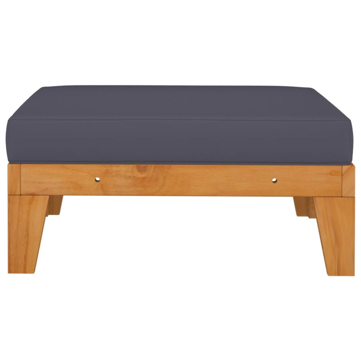 Hocker aus Holz mit blauem Kissen. Er hat eine rechteckige Form.