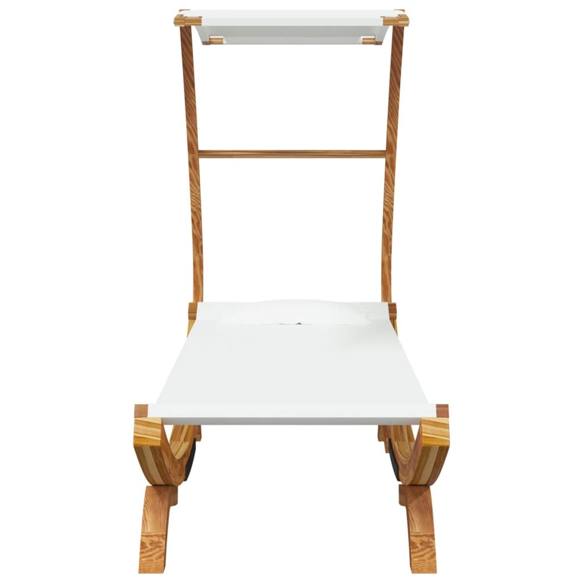 Ein Holzstuhl mit weißem Sitz und Rückenlehne, vor weißem Hintergrund.