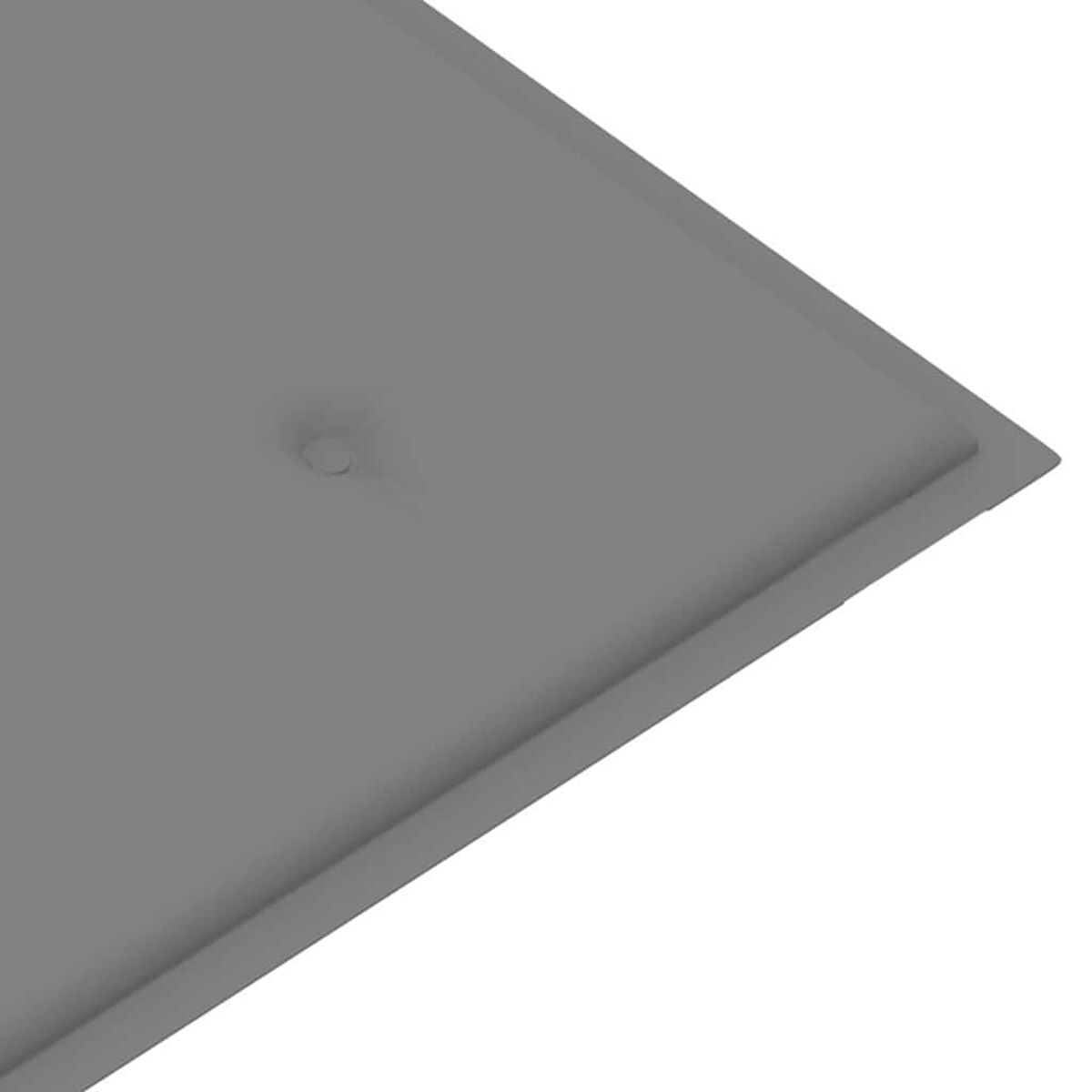 Graues Kissen, quadratische Form mit Knopf in der Mitte. Weißer Hintergrund.
