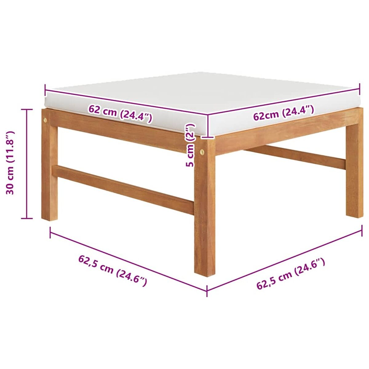 Quadratischer Hocker aus Holz mit weißem Kissen. Abmessungen in cm. Weißer Hintergrund.