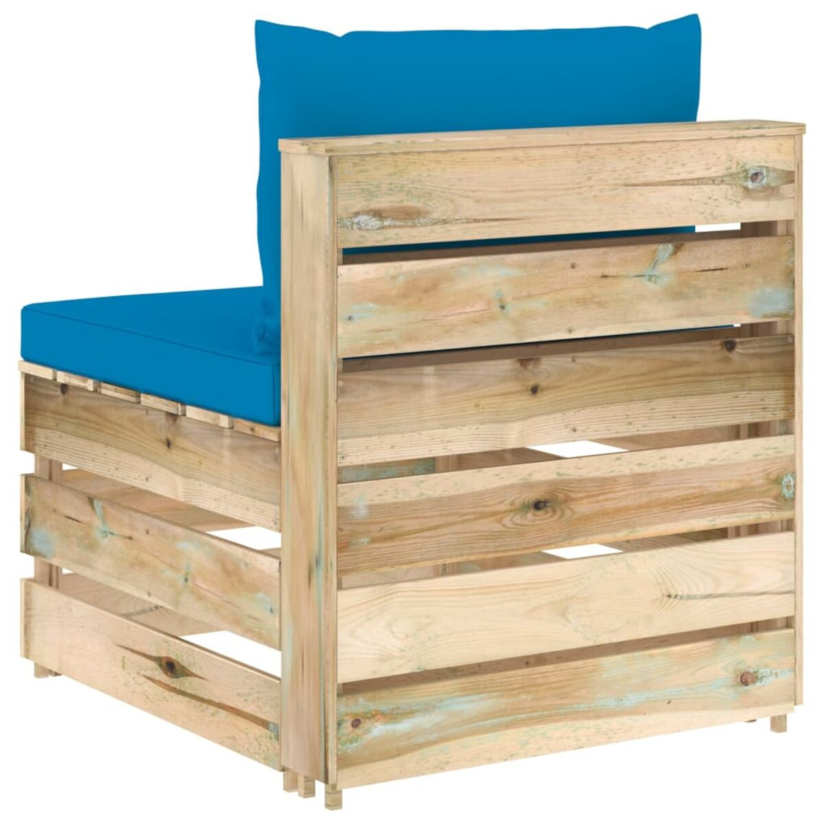 Ein Holzpalettenstuhl mit blauem Kissen. Der Stuhl ist aus hellem Holz gefertigt und hat ein Kissen.