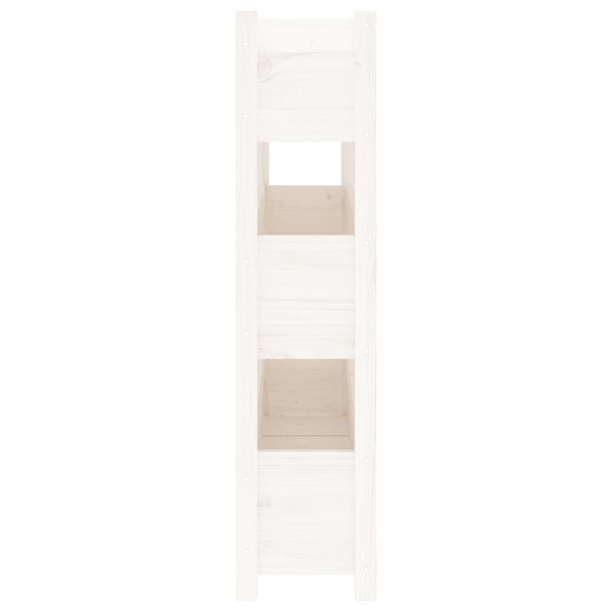 Ein weißes Holzregal mit drei Regalen. Es hat ein einfaches, vertikales Design.
