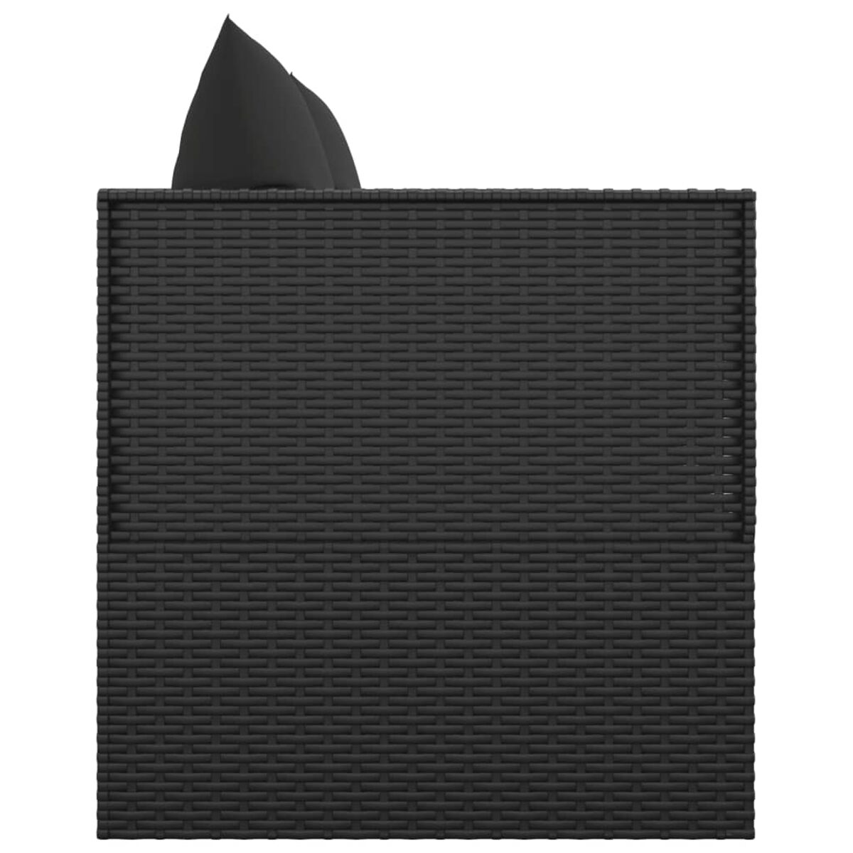 Schwarzer Korbstuhl mit Kissen. Der Stuhl ist rechteckig und hat eine Korbstruktur.