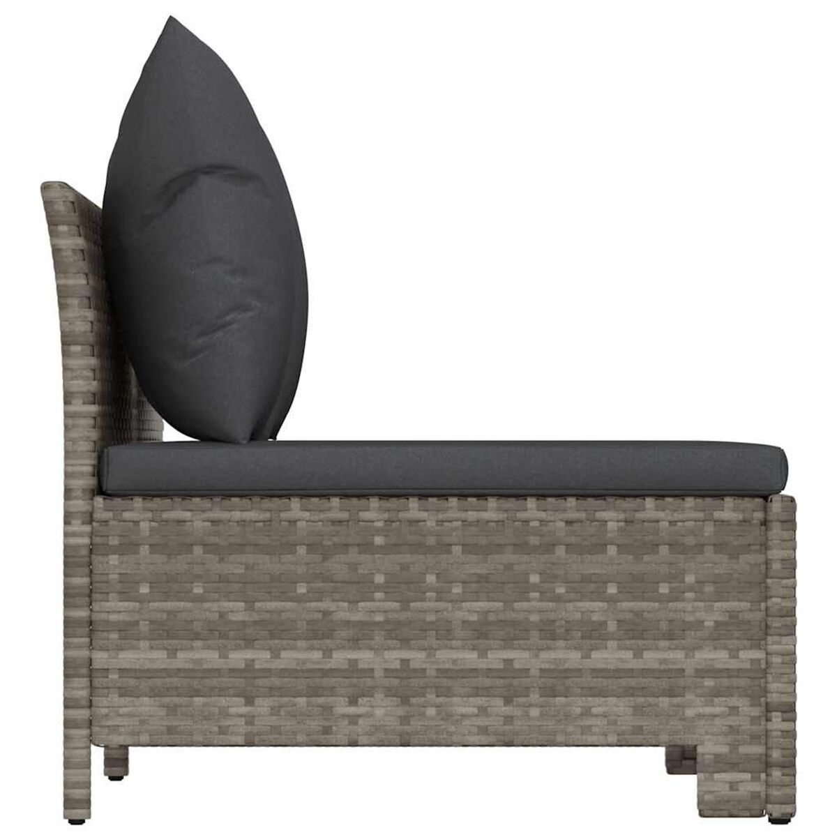Grauer Outdoor-Stuhl aus Korbgeflecht mit dunklem Kissen. Modernes Design.