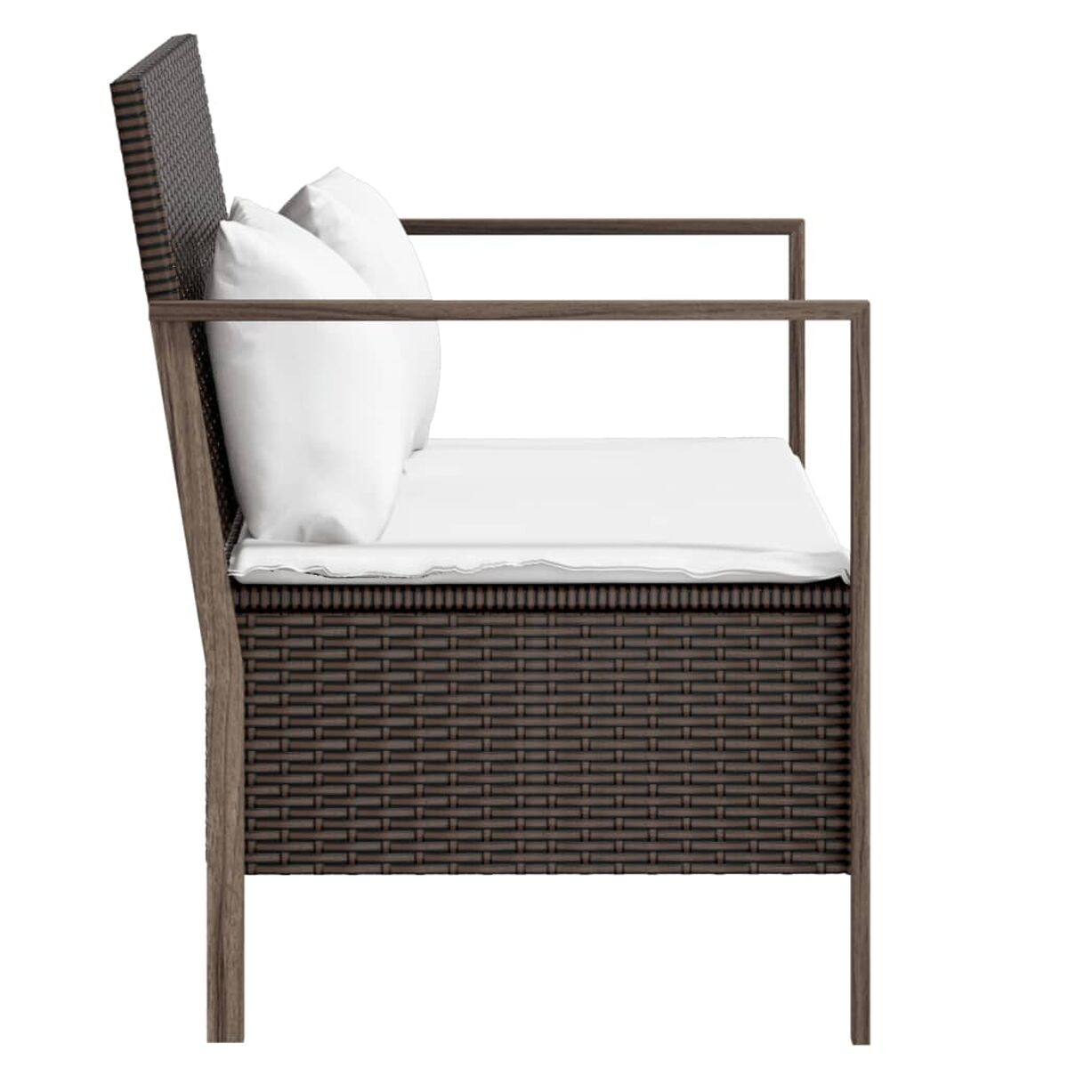Seitenansicht eines gewebten dunkelbraunen Sofas mit weißen Kissen und Holzrahmen.