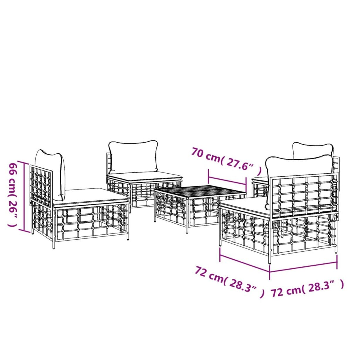 Ein Set aus Rattanmöbeln für den Außenbereich mit Maßen in cm. Ein Couchtisch steht im Zentrum.