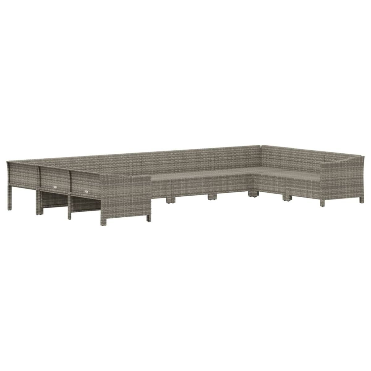 Ein großes, graues, L-förmiges Outdoor-Sofa. Es besteht aus gewebtem Material. Der Hintergrund ist weiß.