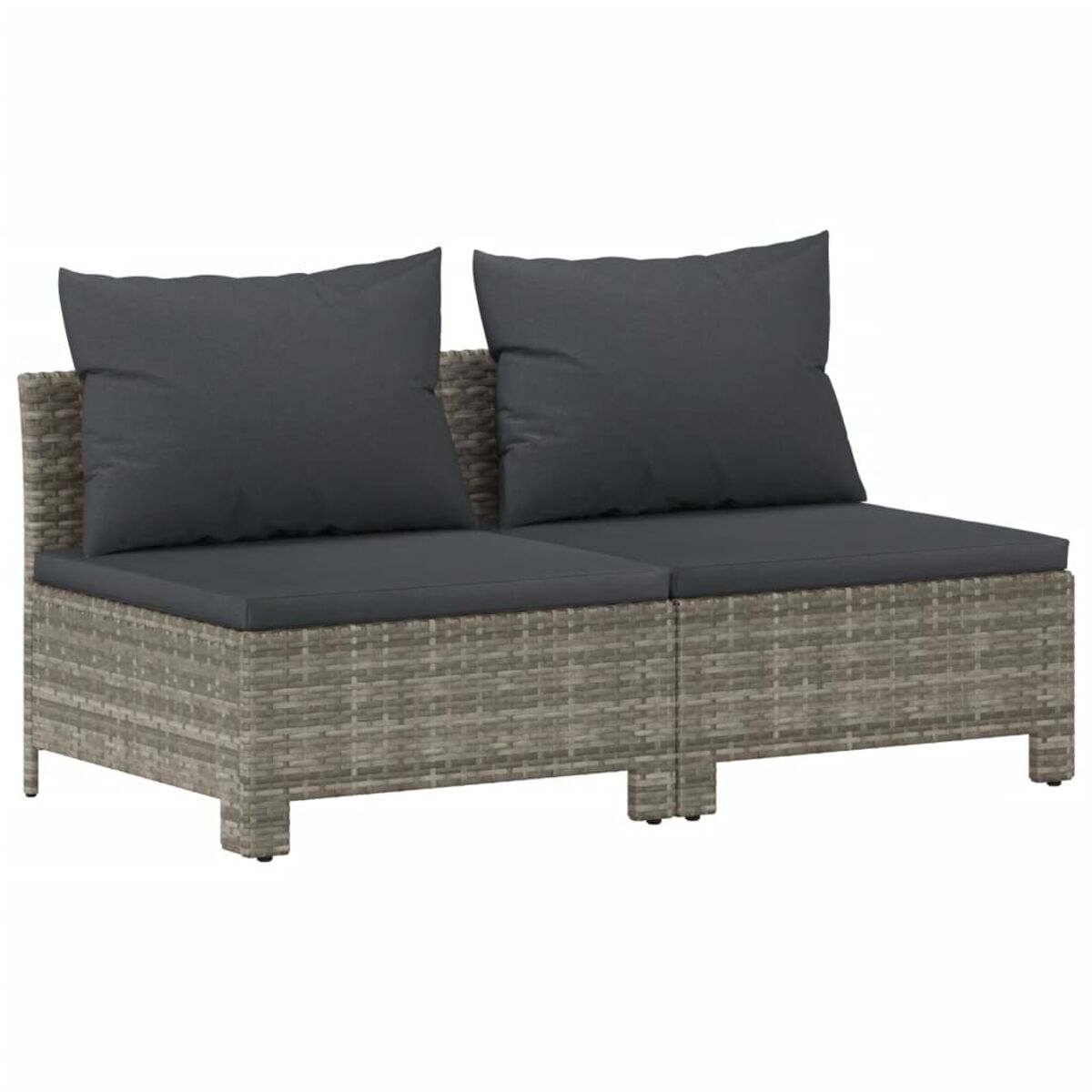Zweisitziges graues Outdoor-Sofa aus Korbgeflecht mit Kissen.
