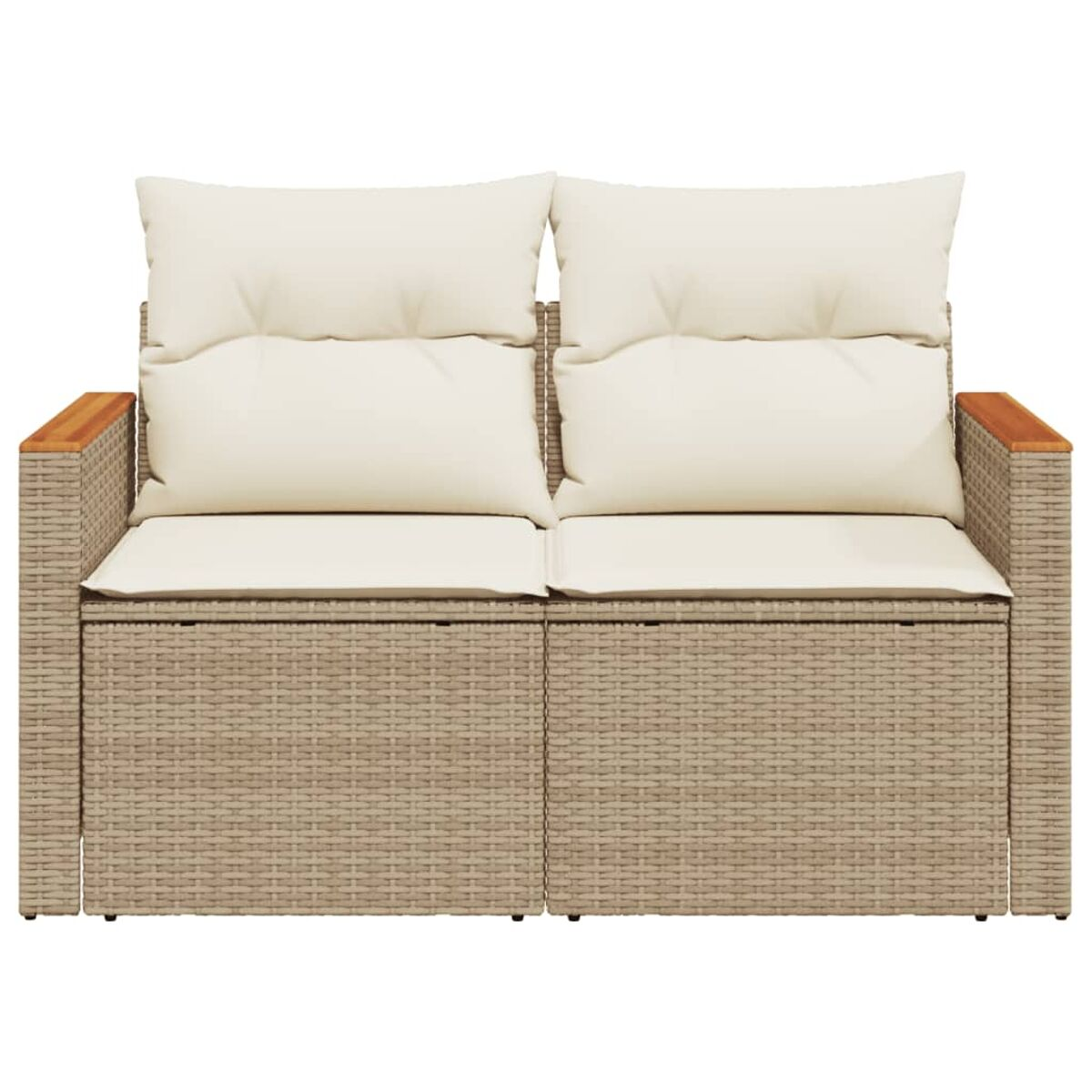 Beige Korbliebesitz mit Holzarmlehnen und weißen Kissen.