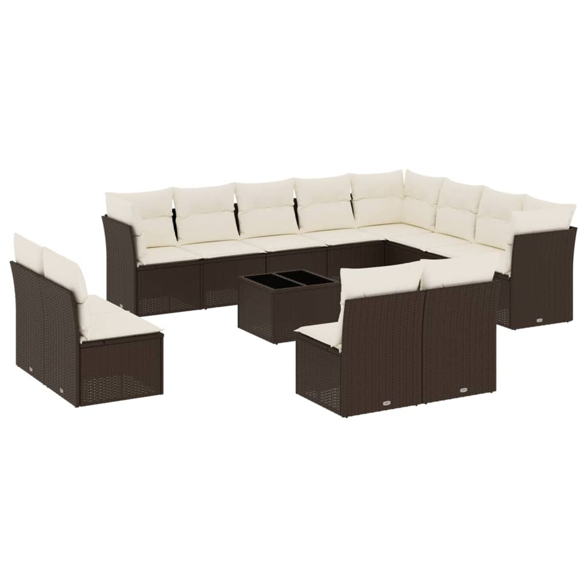 Divano angolare in rattan marrone con cuscini beige e un tavolo quadrato. Sfondo bianco.
