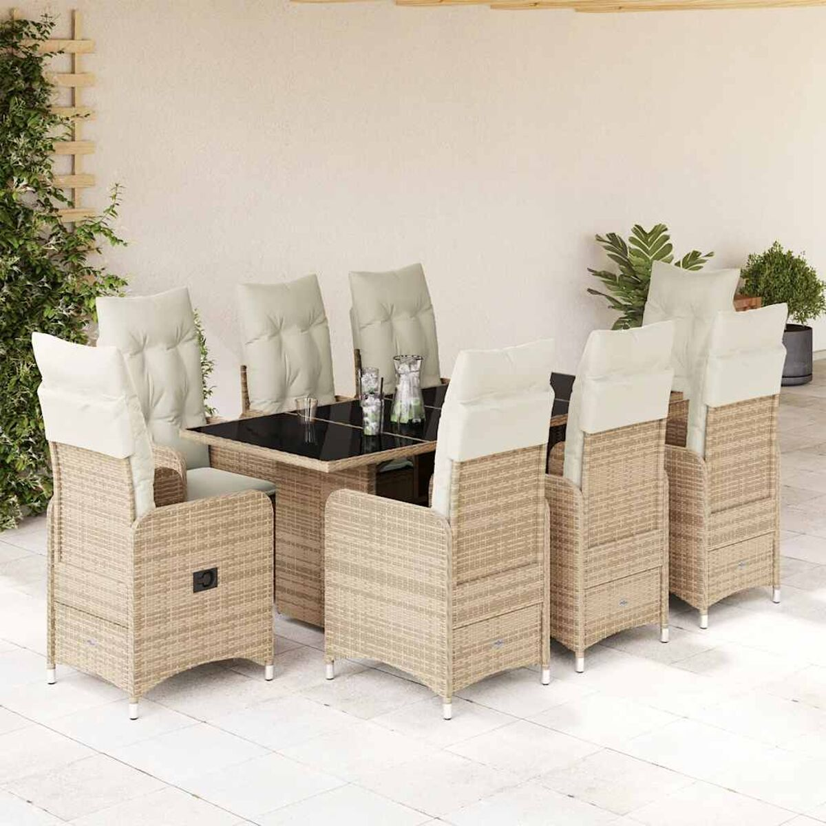 Set da pranzo per esterni, tavolo con piano in vetro nero, con sei sedie e cuscini bianchi.
