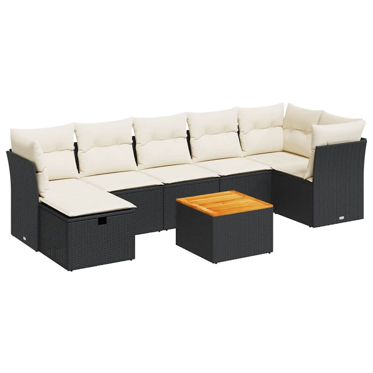 Divano angolare grigio scuro con cuscini color crema e tavolino in legno su sfondo bianco.