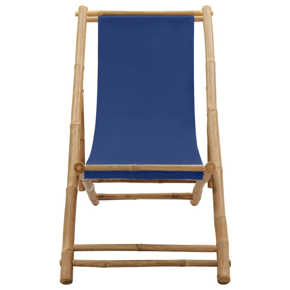 Bambus-Liegestuhl mit marineblauem Stoffsitz.