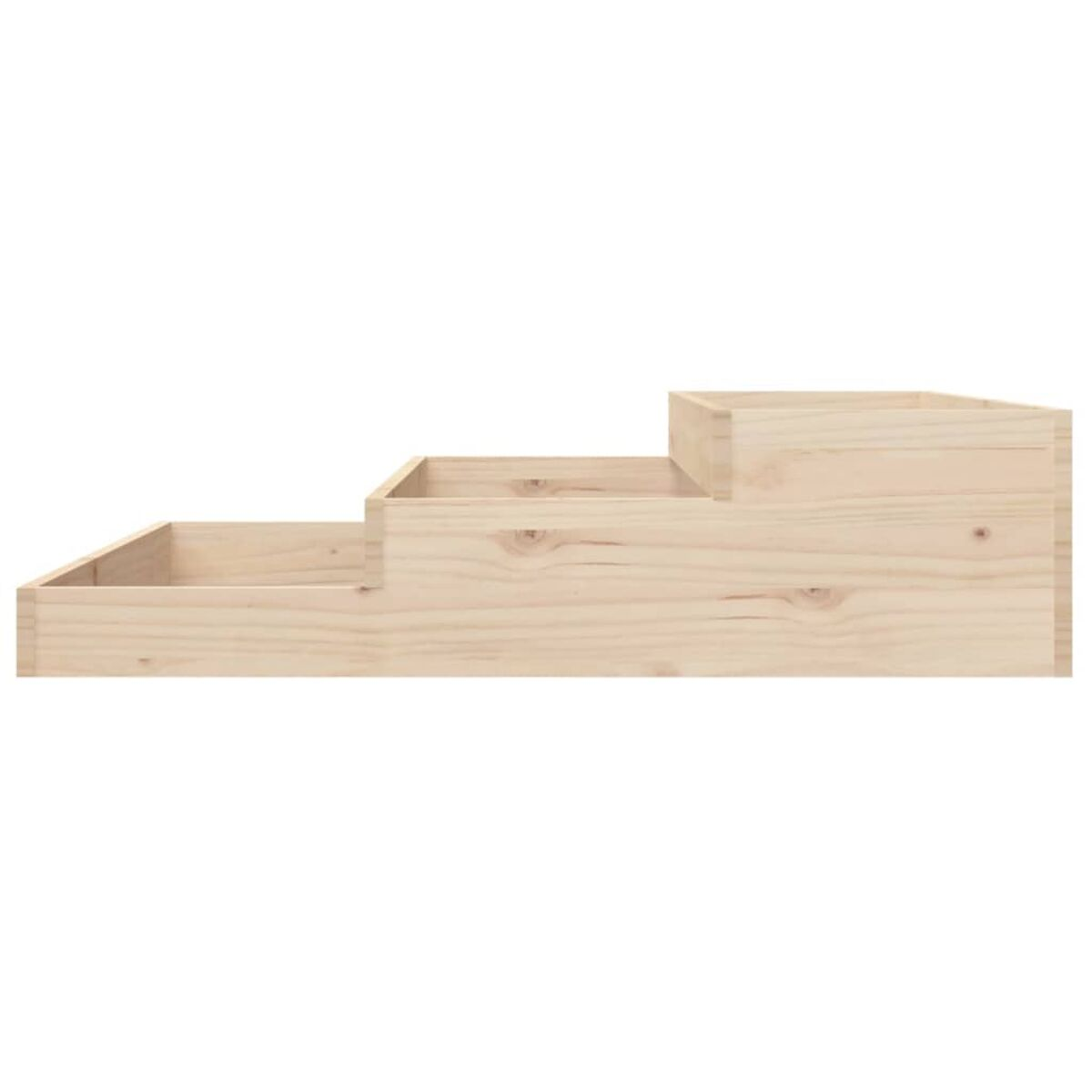 Holz-Stufenregal. Dreistufiges Design. Naturholzfarbe. Weißer Hintergrund.