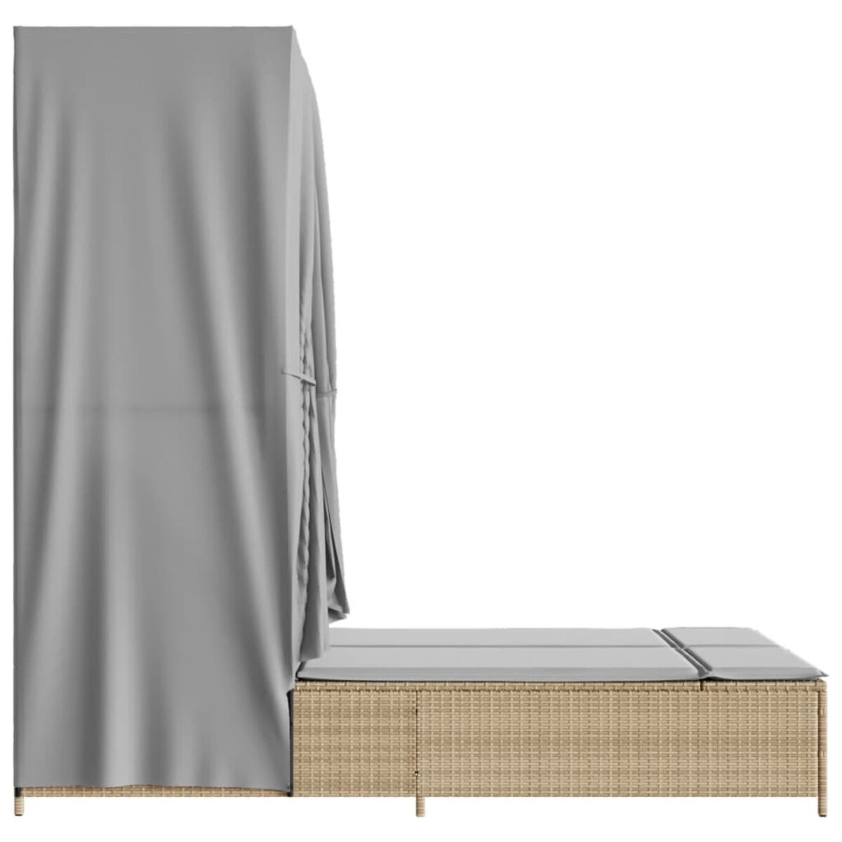 Un lettino prendisole in vimini con una tenda da sole. Una tenda grigio chiaro pende dal telaio.