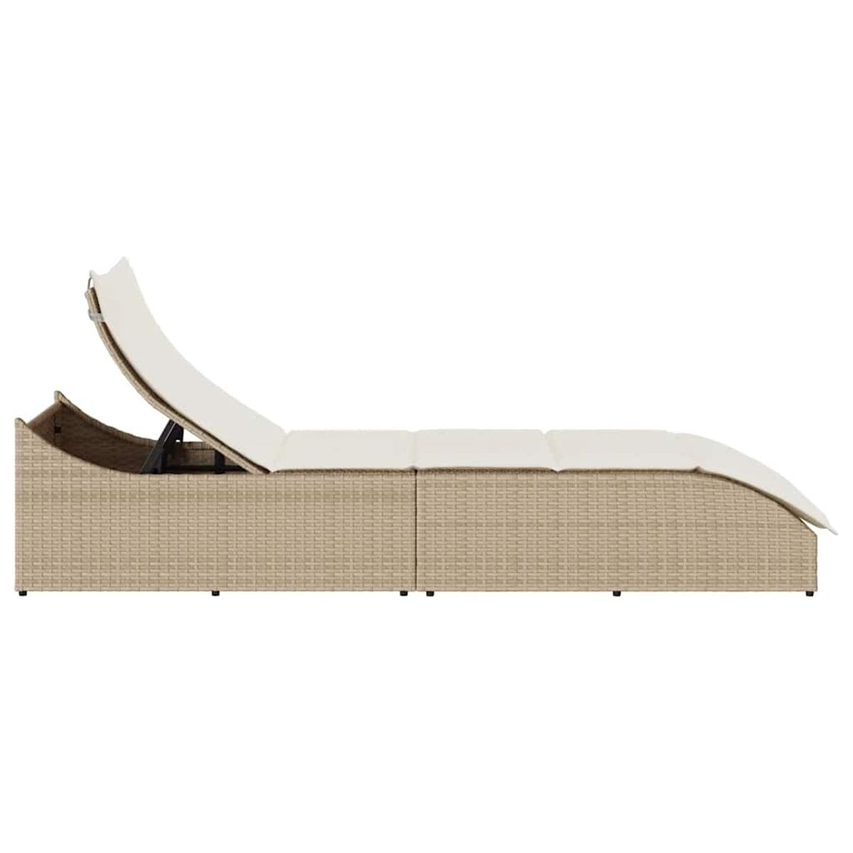 Beige Outdoor-Liegestuhl mit verstellbarem weißen Verdeck. Weidenstruktur.