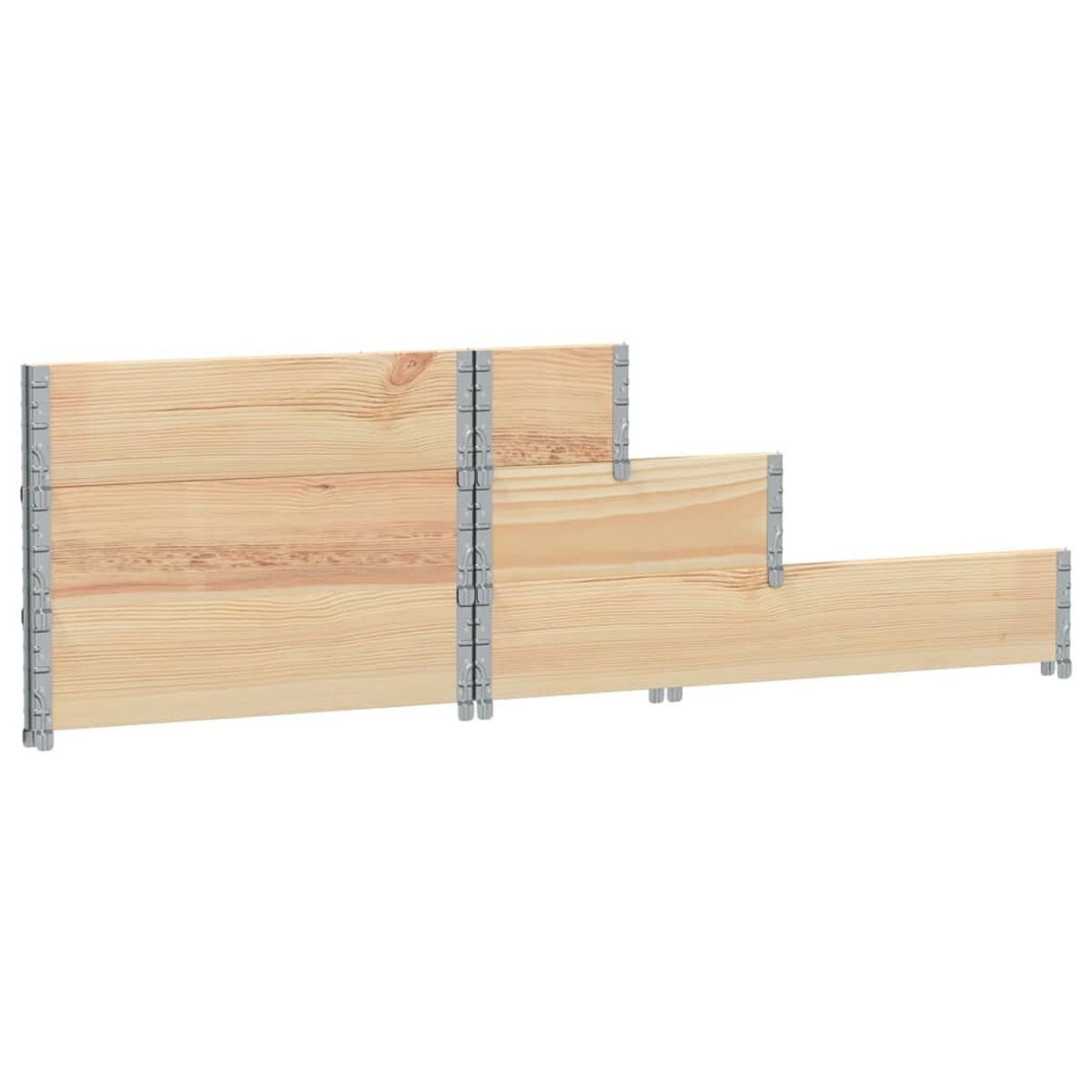 Tre doghe di legno, interbloccate con connettori metallici, colore legno chiaro.