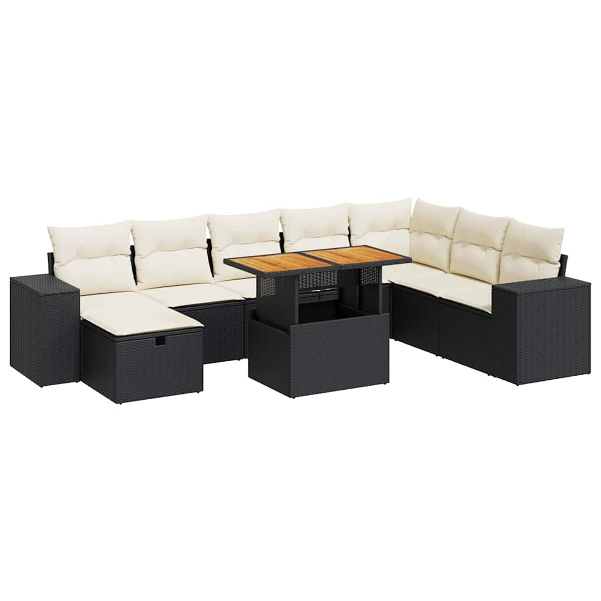 Divano angolare in rattan nero con cuscini color crema e tavolo in legno.